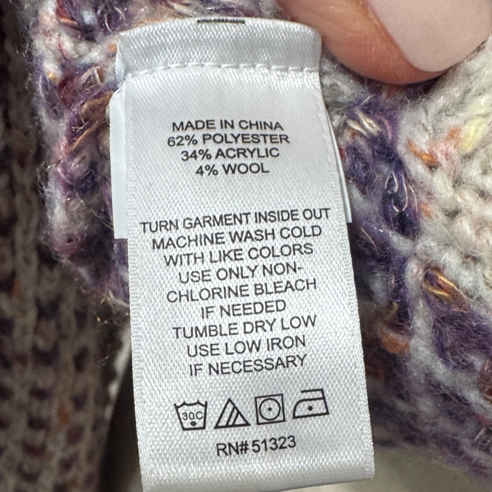 CeCe NWOT❤️ Women's Sweater Textured Cream and Purple - Picture 5 of 13